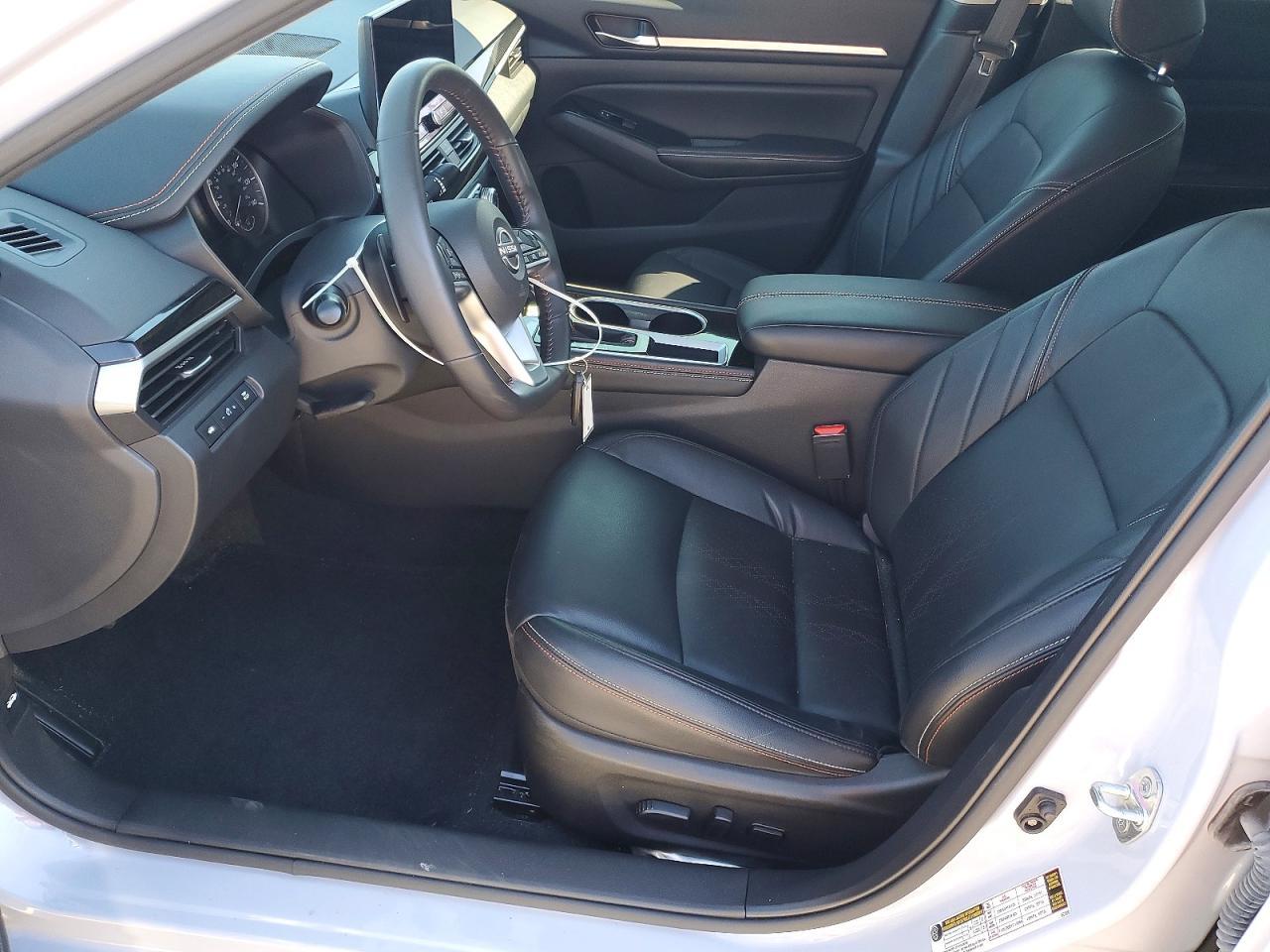 2024 Nissan Altima sr