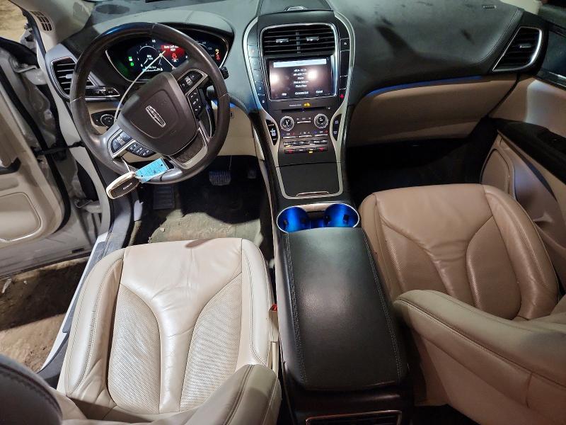 2019 Lincoln Nautilus Select