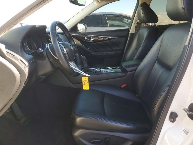 2019 Infiniti Q50 Luxe