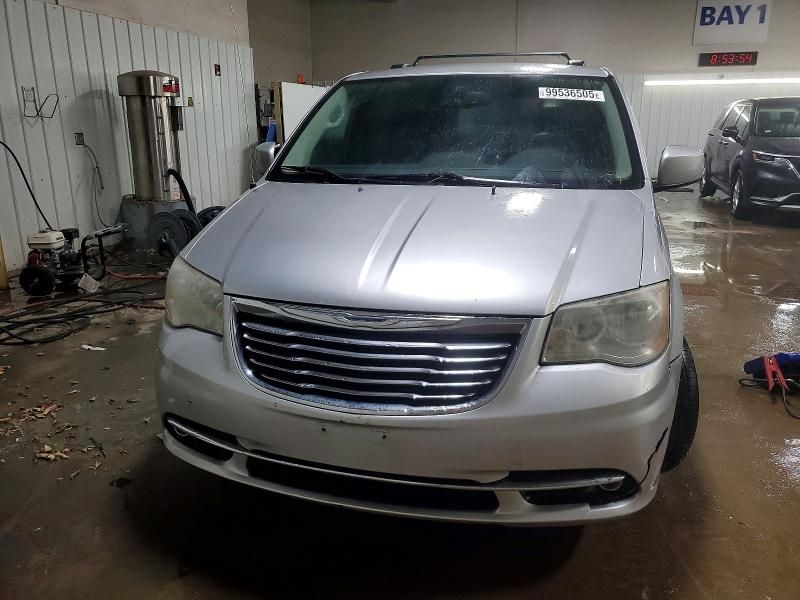 2012 Chrysler Town & Country Touring