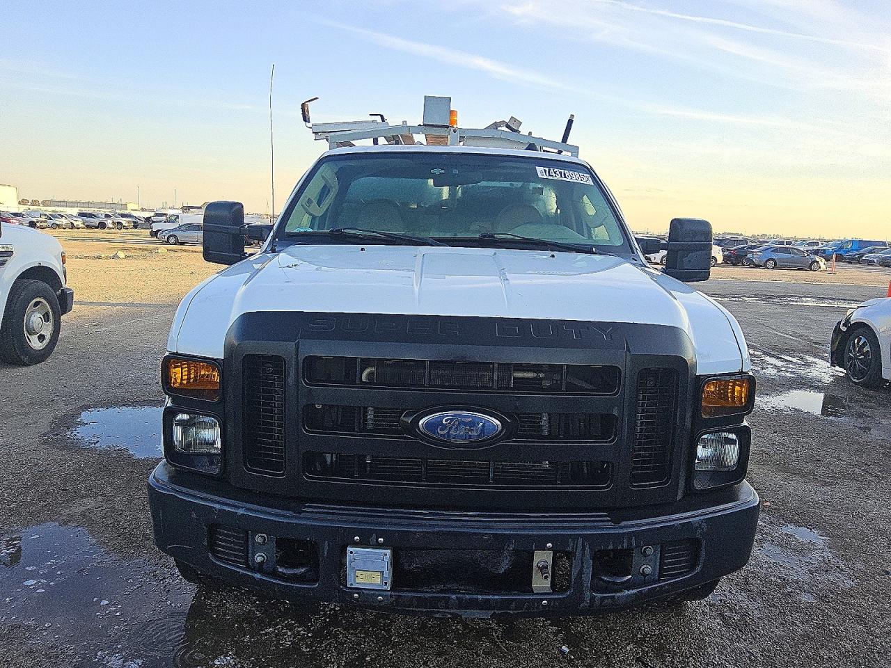 2008 Ford F350 SRW Super Duty Utility / Service Truck