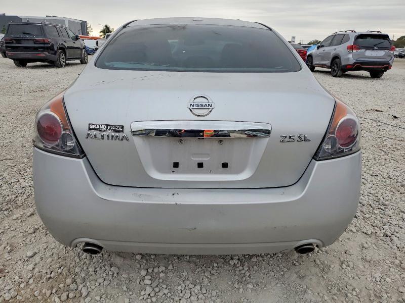 2011 Nissan Altima Base