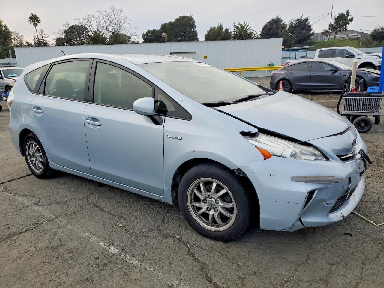 2013 Toyota Prius v
