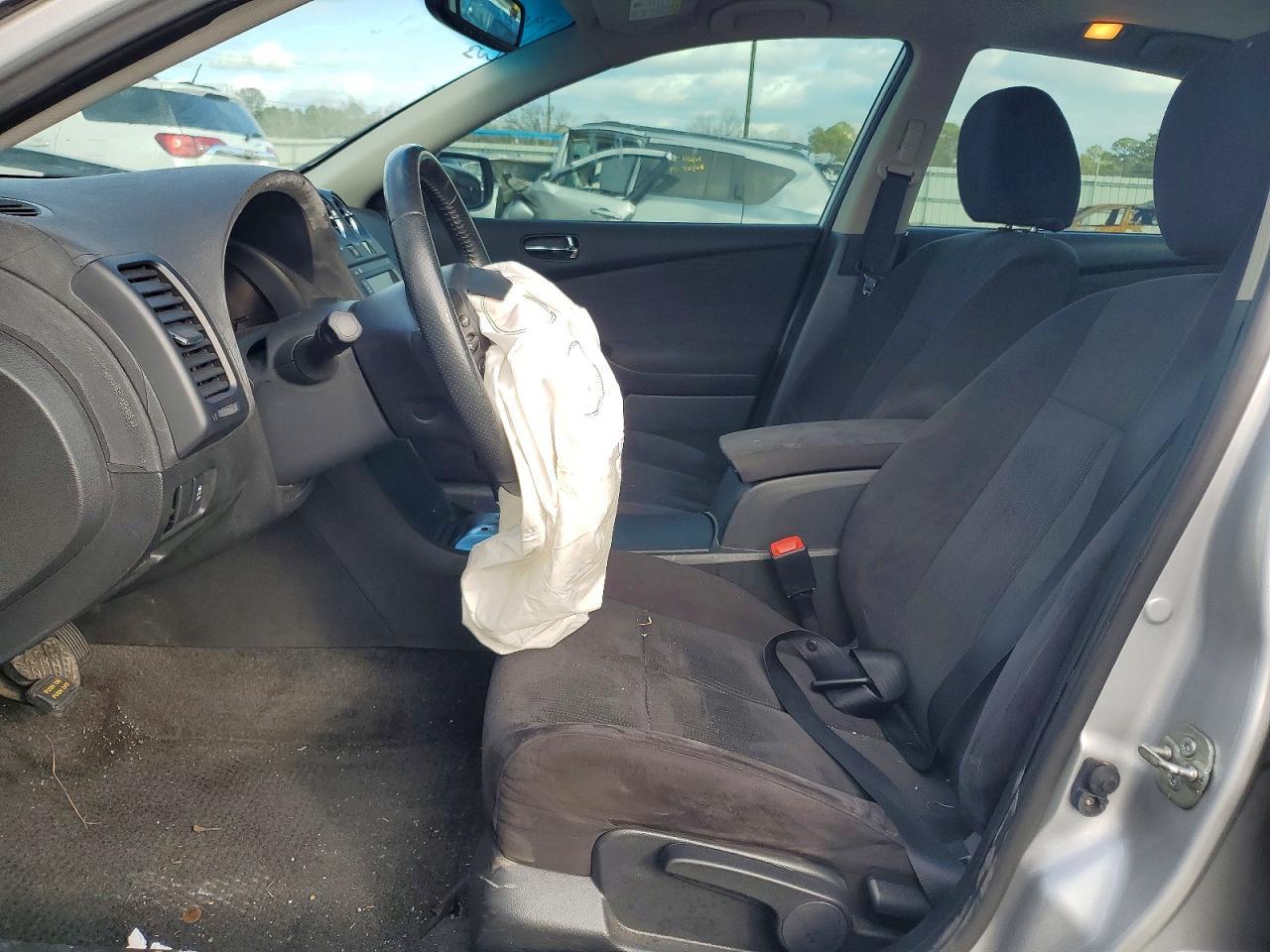 2012 Nissan Altima Base