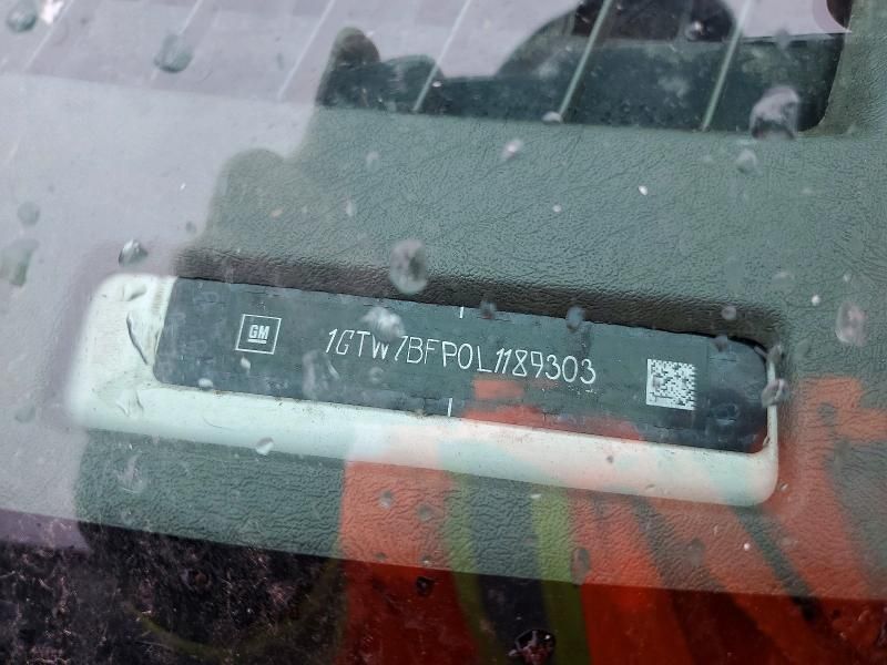 2020 GMC Savana G2500