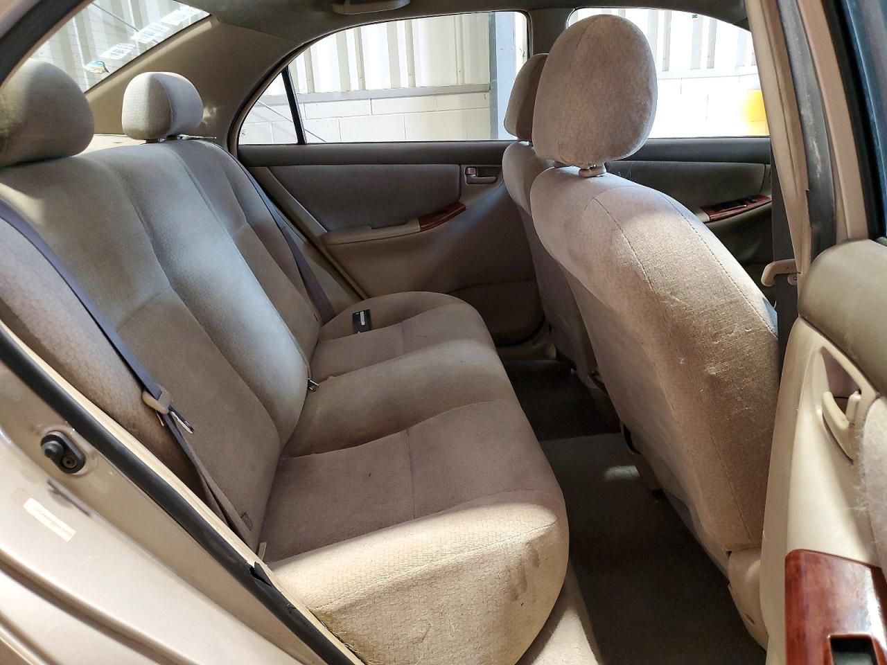 2004 Toyota Corolla ce