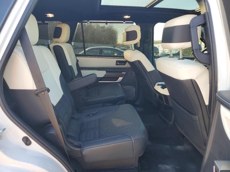 2024 Toyota Sequoia SR5