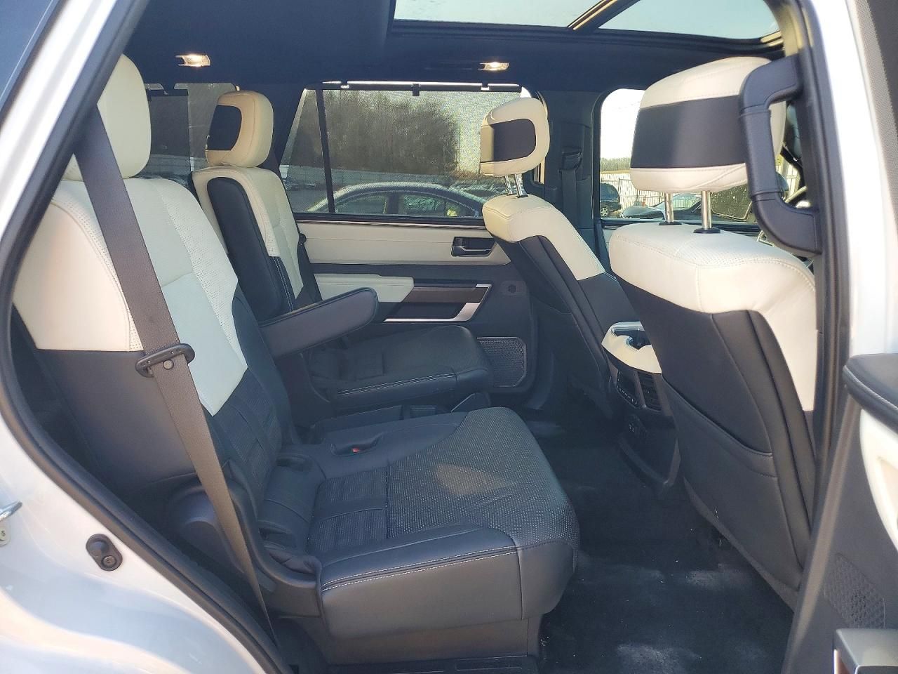 2024 Toyota Sequoia SR5