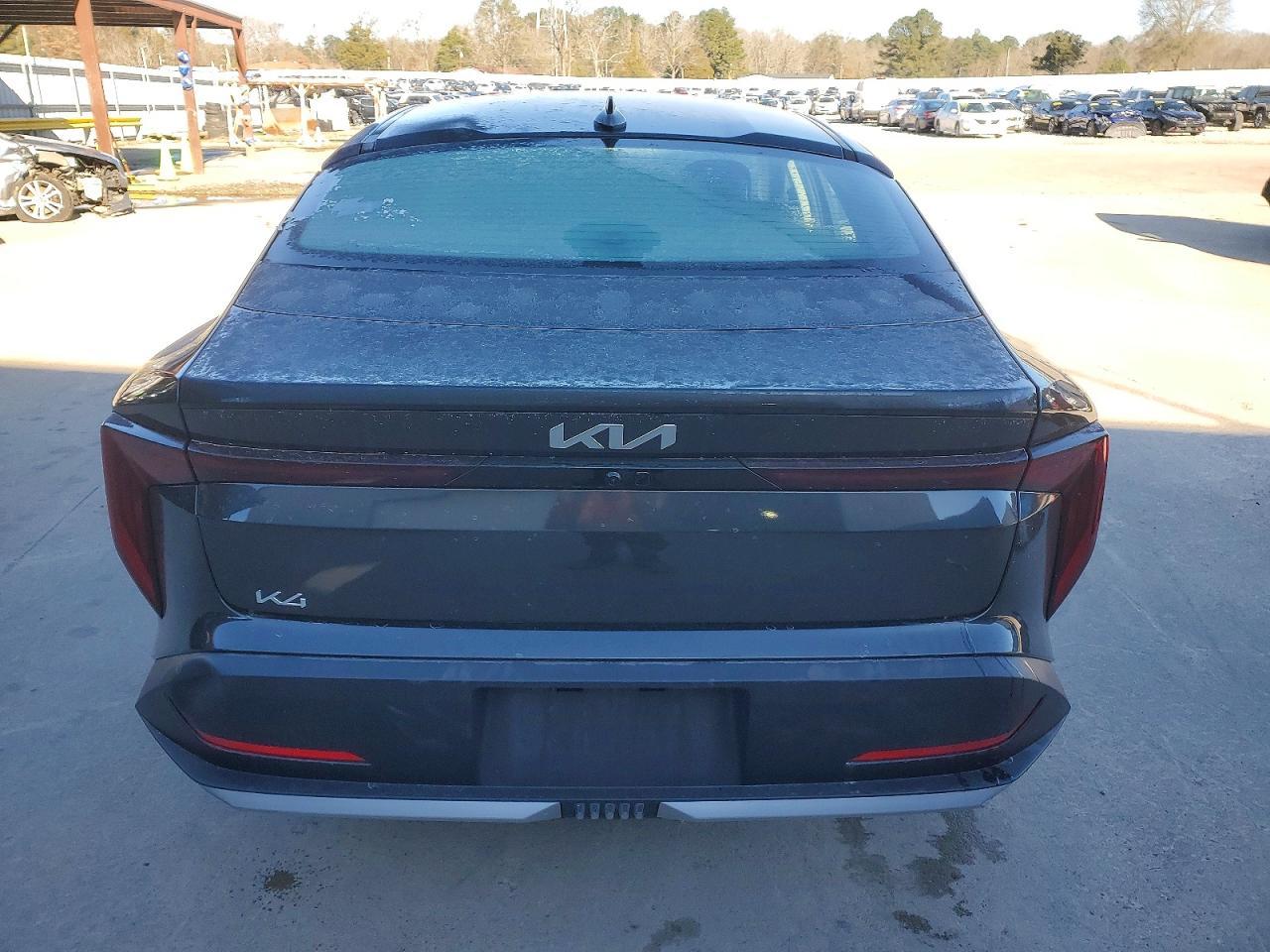 2025 KIA K4 lx