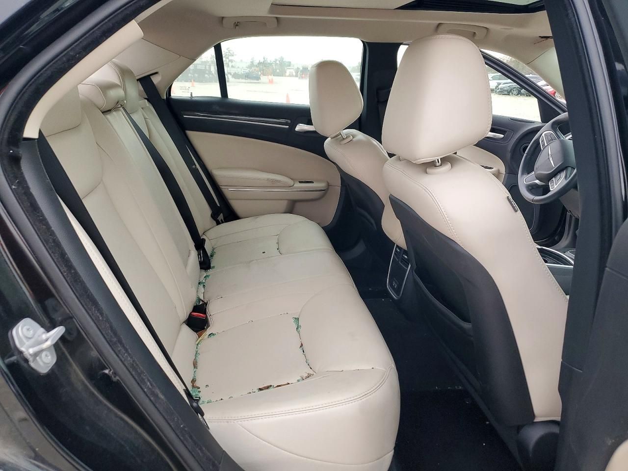 2017 Chrysler 300 Limited