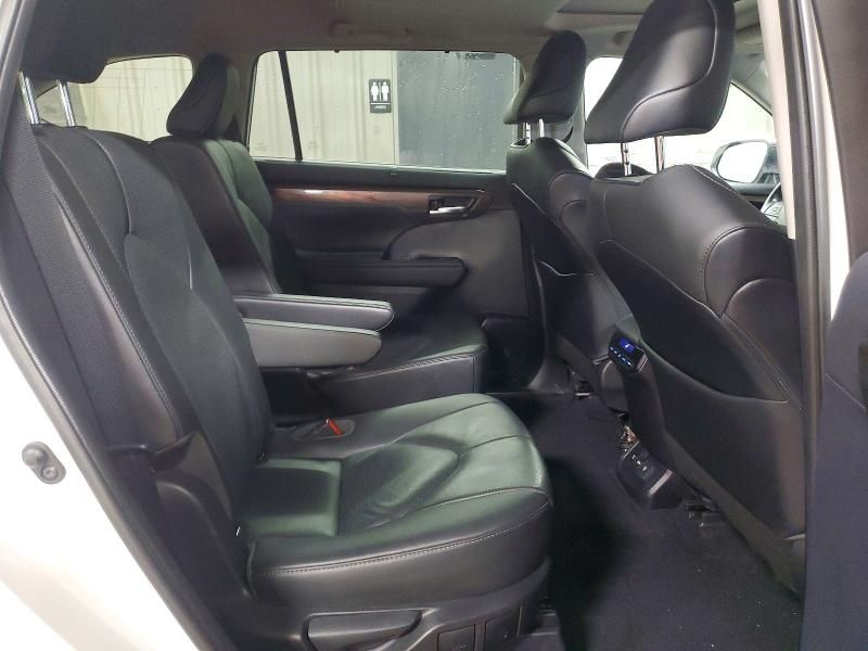 2021 Toyota Highlander Limited