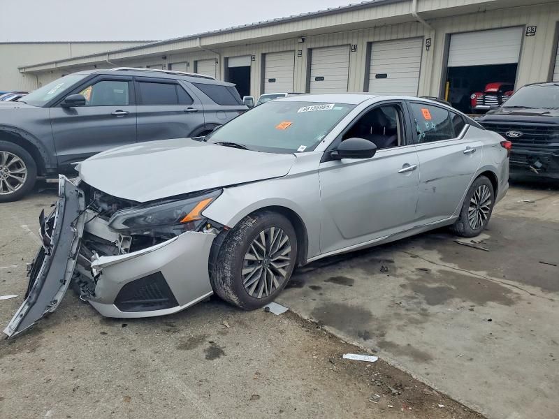 2024 Nissan Altima sv