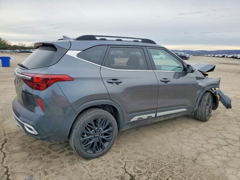 2022 KIA Seltos Nightfall