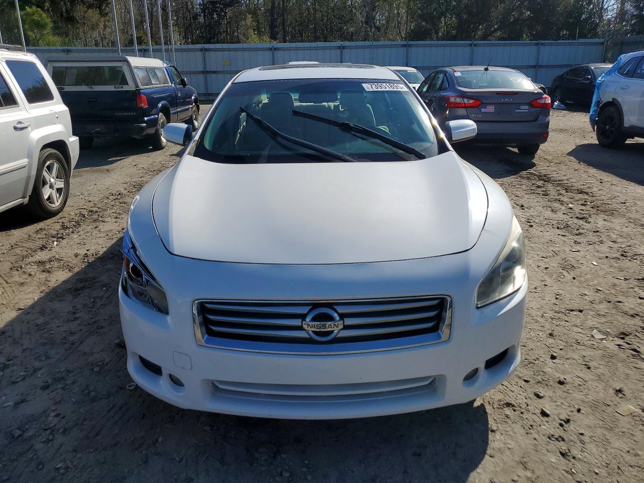 2012 Nissan Maxima s