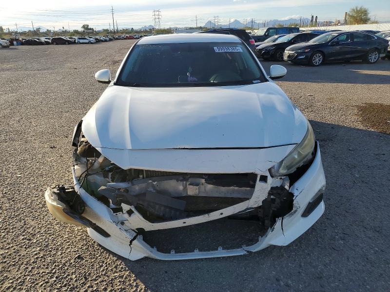 2019 Niss Altima 2.5 s