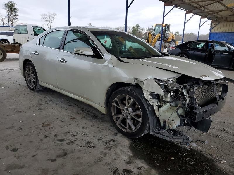 2014 Nissan Maxima s