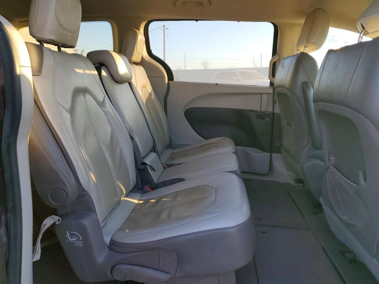 2019 Chrysler Pacifica Touring l