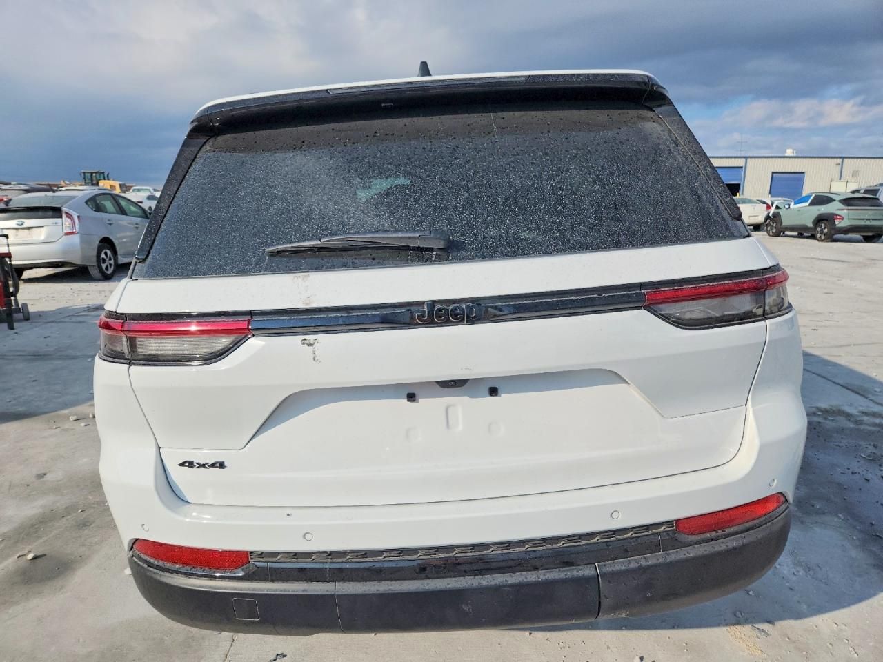 2025 Jeep Grand Cherokee Laredo