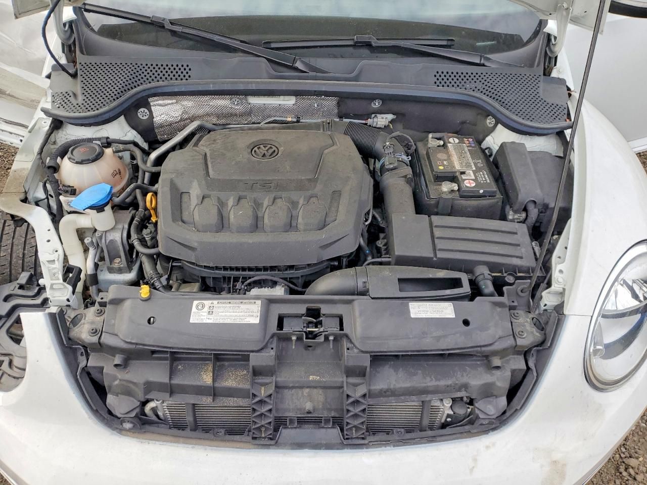 2018 Volkswagen Beetle s