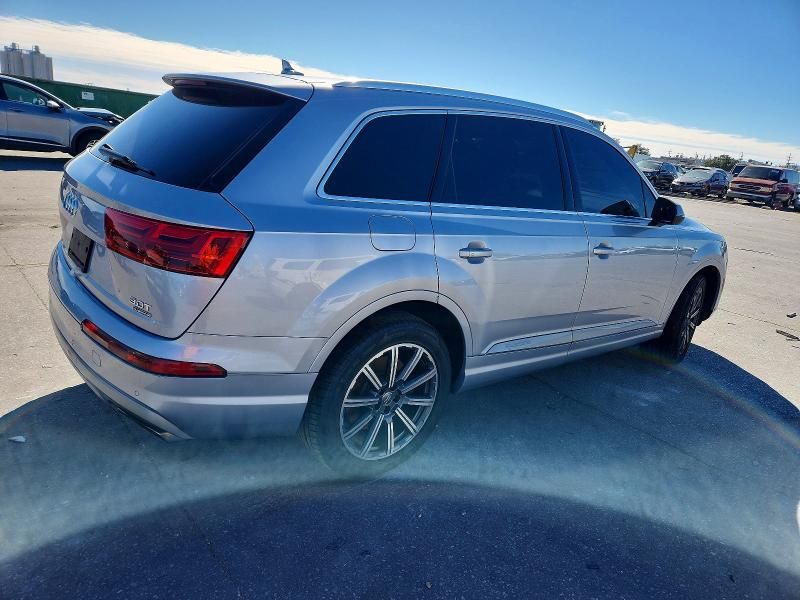 2017 Audi Q7 Premium Plus