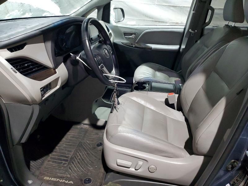 2017 Toyota Sienna xle