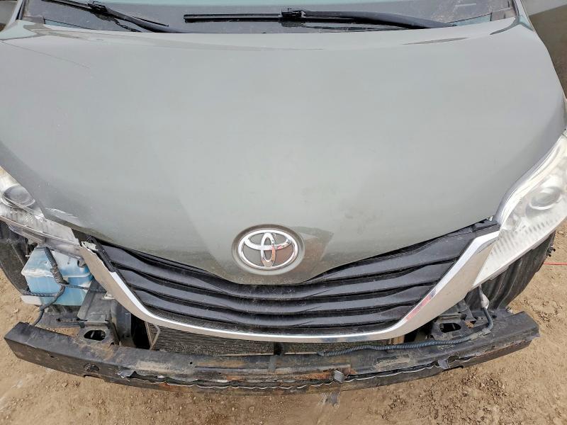 2012 Toyota Sienna xle