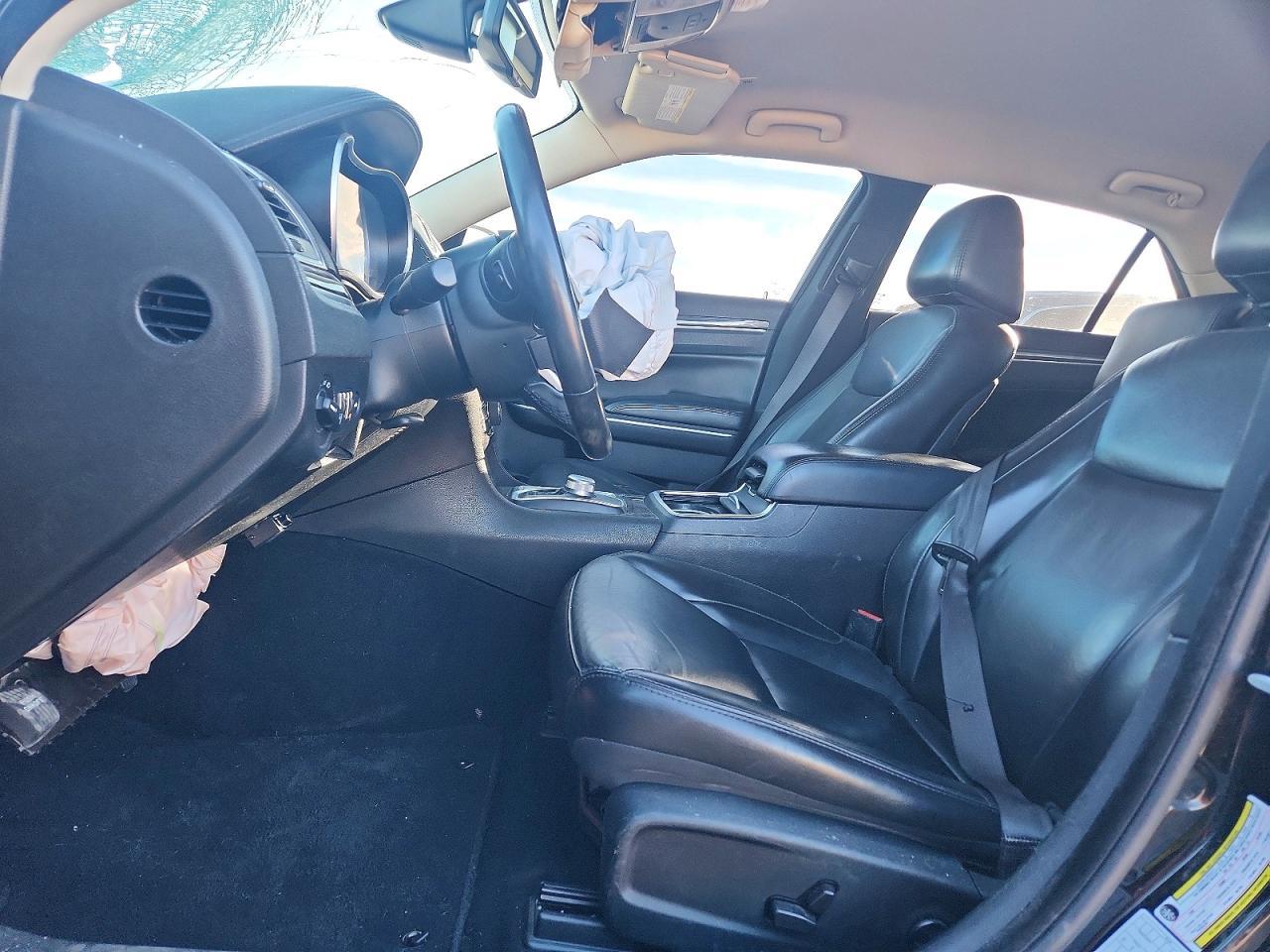 2021 Chrysler 300 Touring