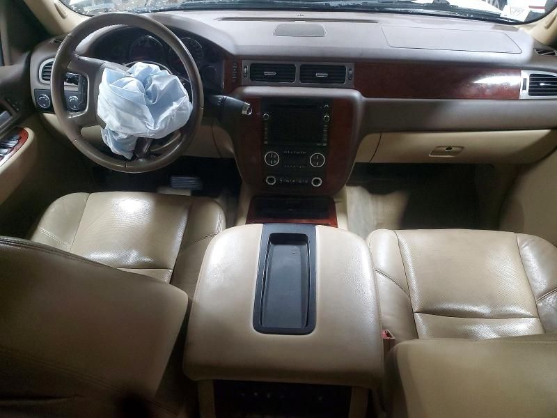 2009 Chevrolet Suburban K1500 ltz