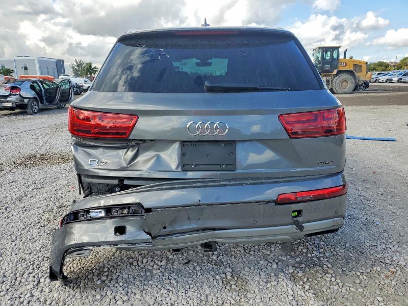 2018 Audi Q7 Premium Plus