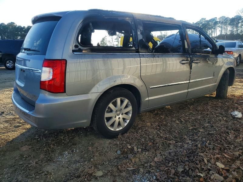 2014 Chrysler Town & Country Touring