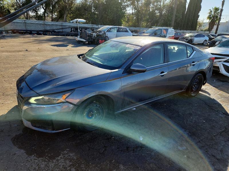 2023 Nissan Altima s