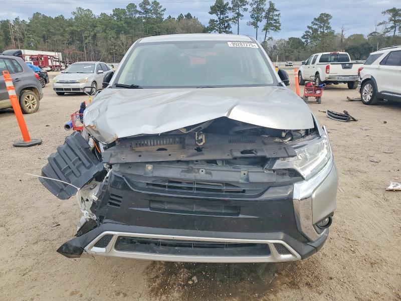 2019 Mitsubishi Outlander es