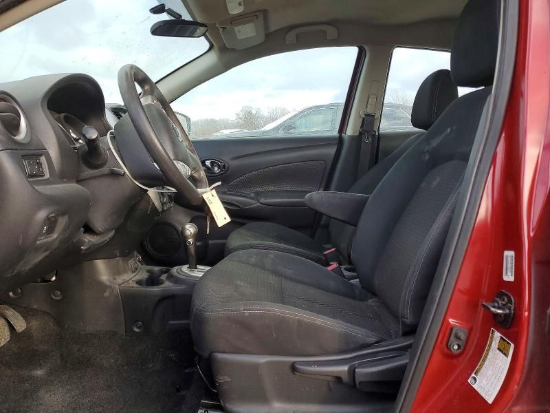 2019 Nissan Versa sv