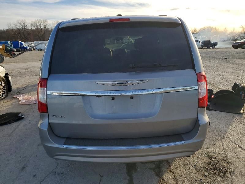 2015 Chrysler Town & Country Touring