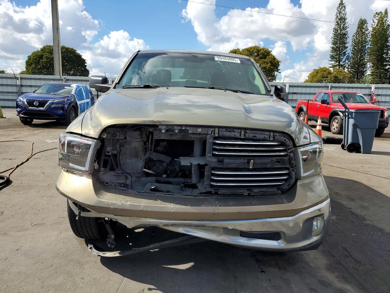 2015 Dodge Ram 1500 slt