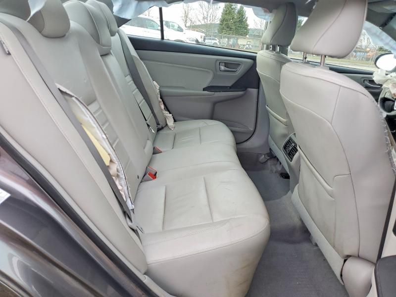 2016 Toyota Camry Hybrid