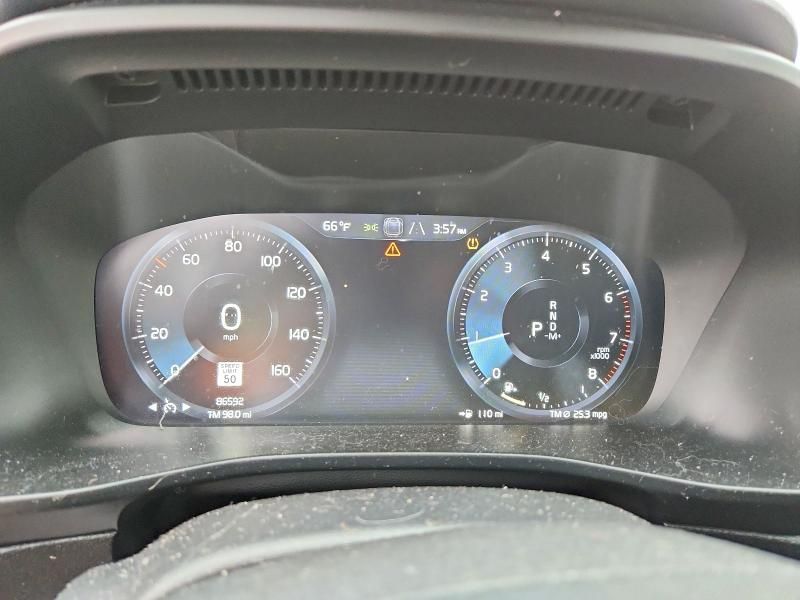 2021 Volvo Xc40 T5 Momentum