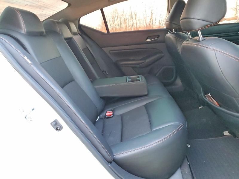 2022 Nissan Altima sr