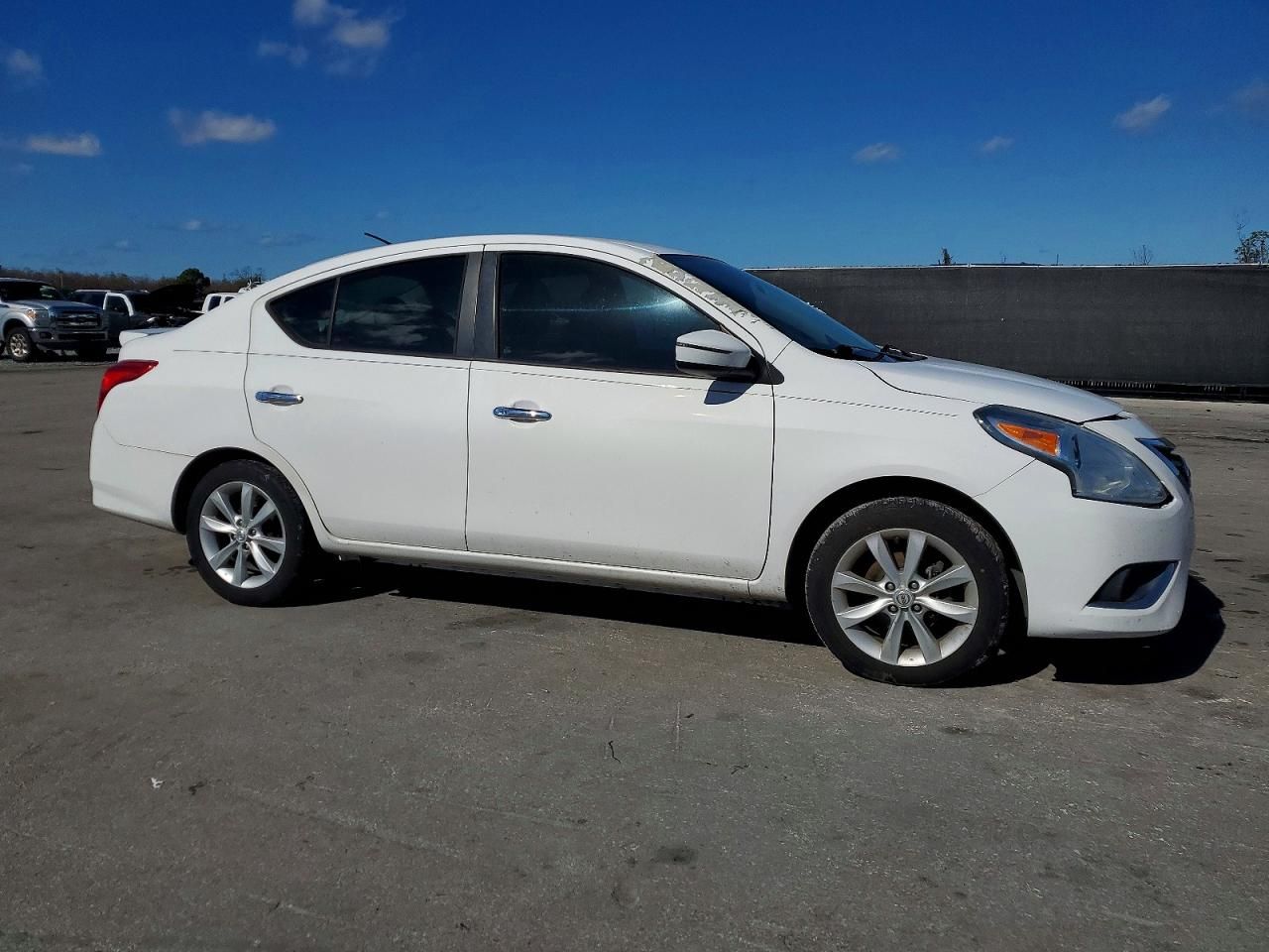 2017 Nissan Versa s