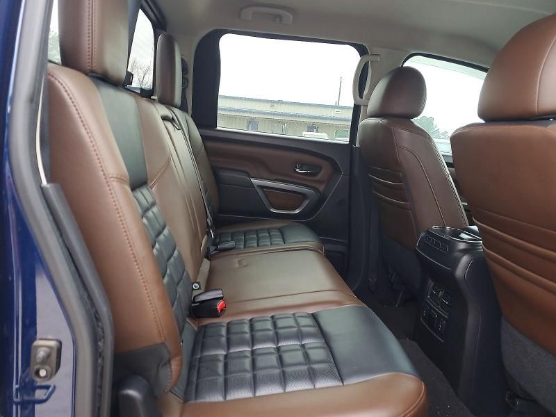 2017 Nissan Titan xd sl