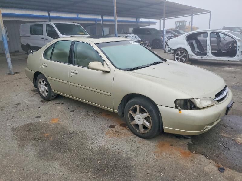 1999 Nissan Altima xe