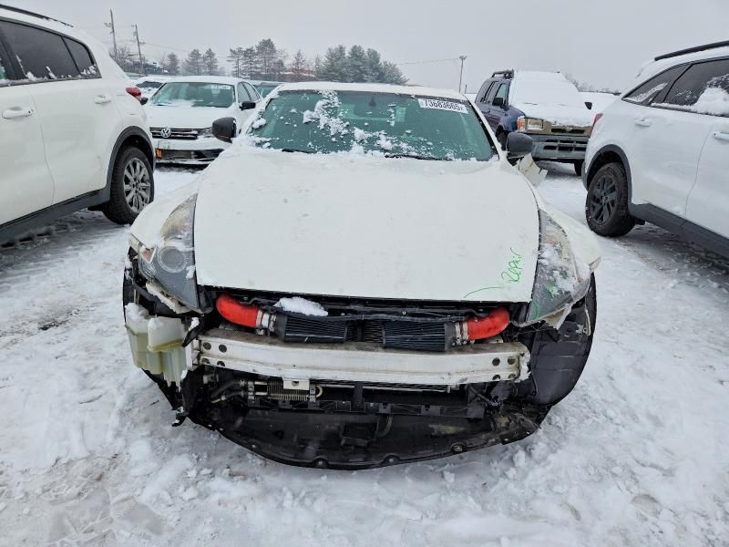 2018 Nissan 370z Base