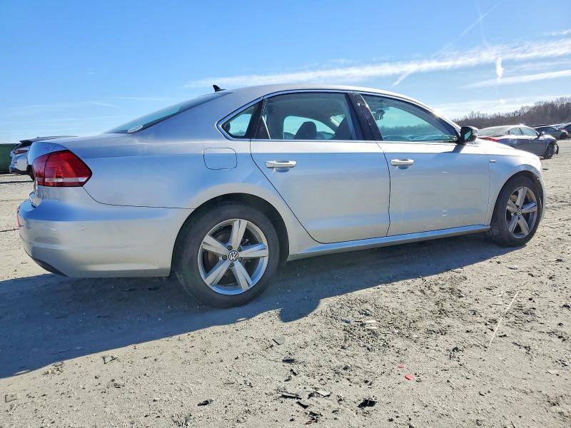 2015 Volkswagen Passat s