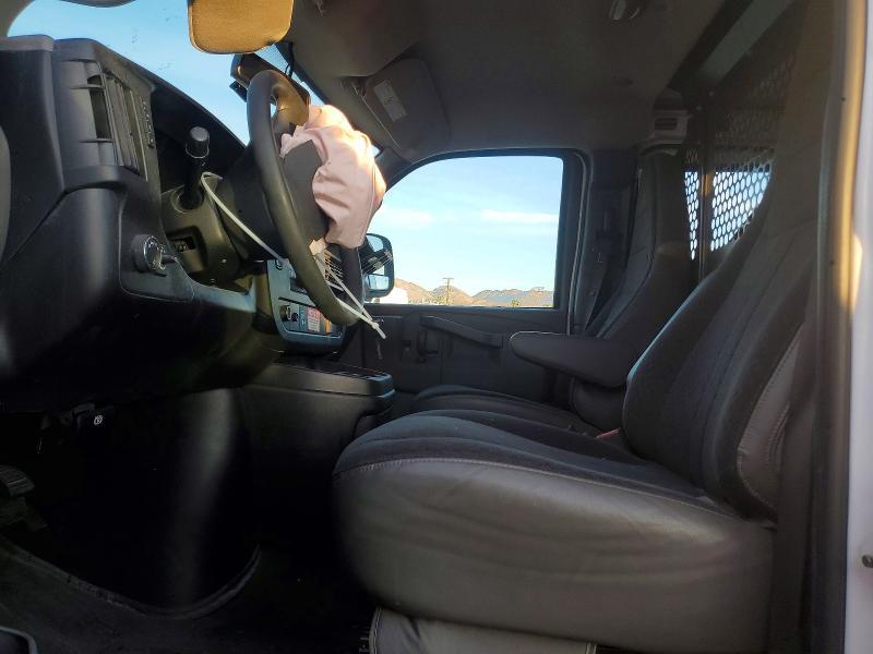 2021 Chev Rolet Express 2500 Delivery van