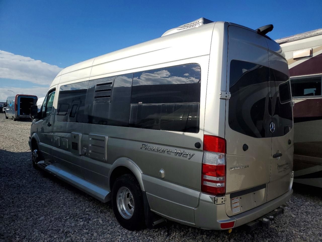 2017 Pleasure W 2017 MERCEDES-BENZ Sprinter 3500