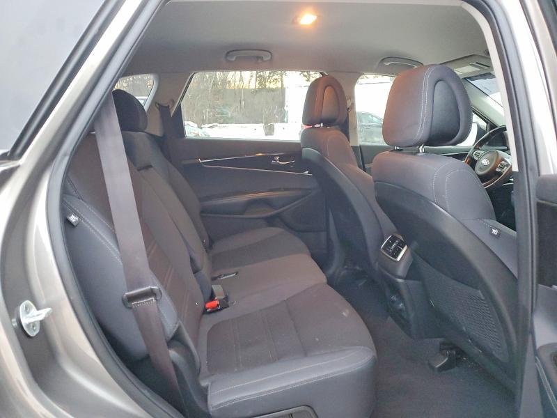 2016 KIA Sorento lx