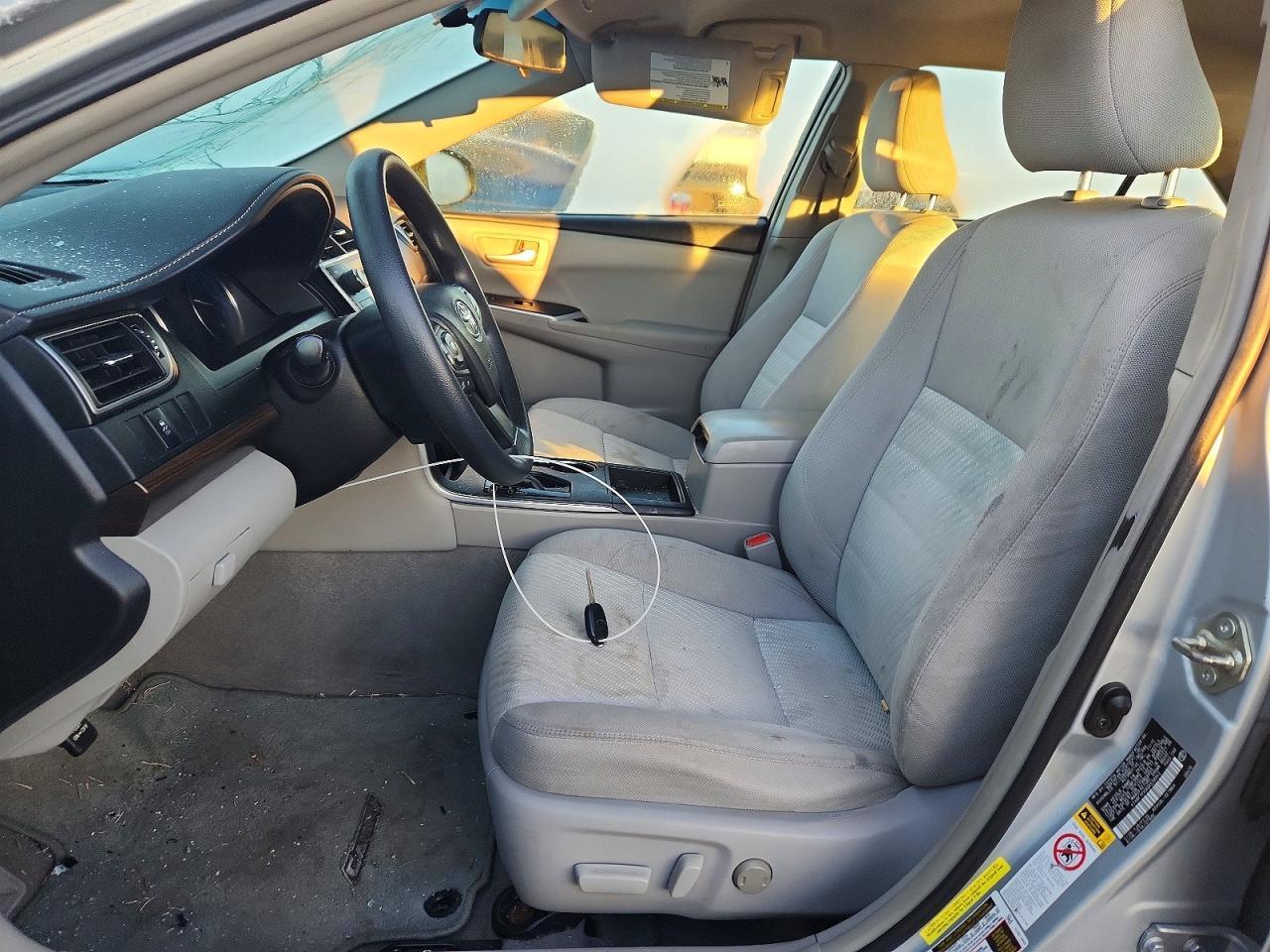 2016 Toyota Camry le