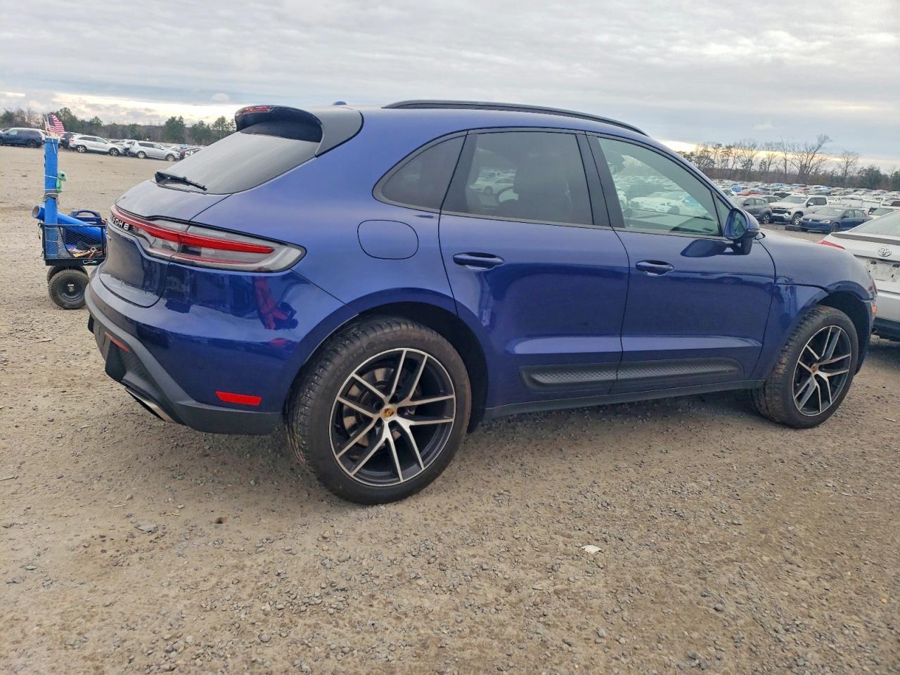 2024 Porsche Macan Base