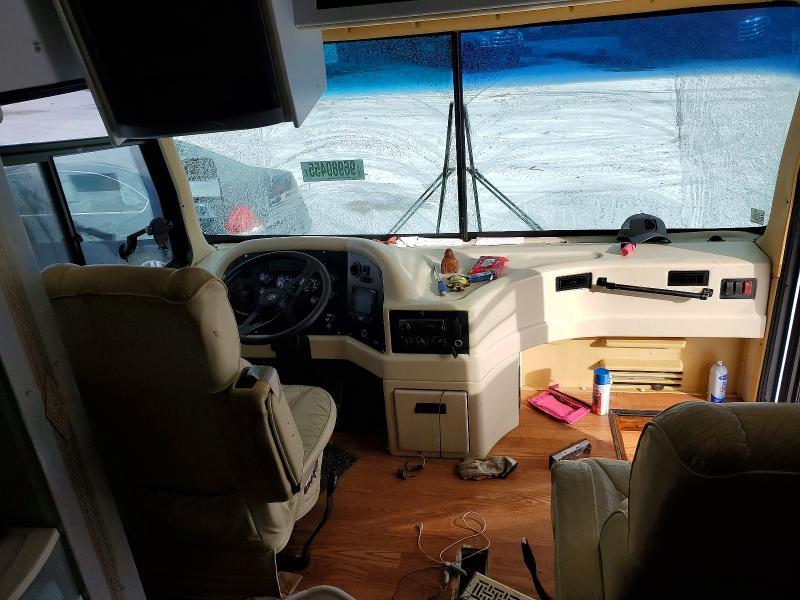 1999 Freightliner Chassis X-rv