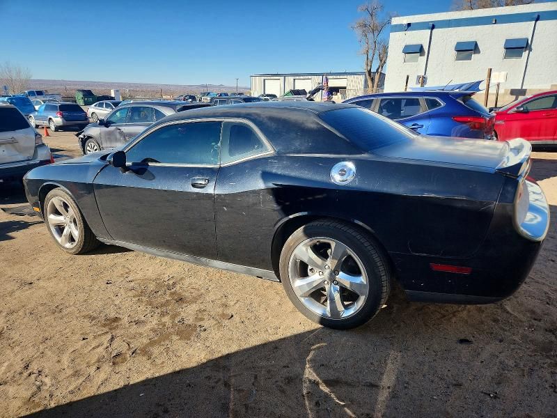 2014 Dodge Challenger sxt